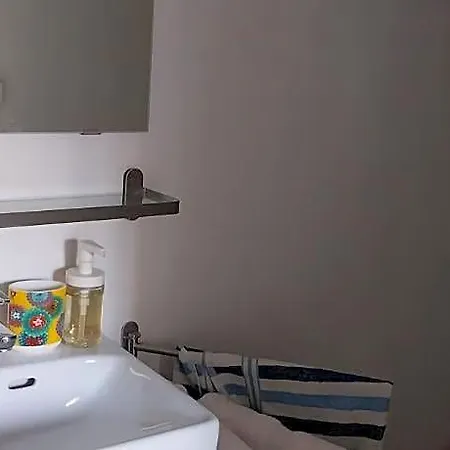 Cozy Attic Clichy Levallois מלון פריז